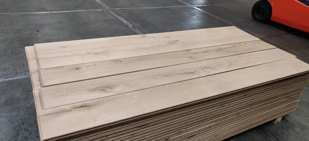 20x190 mm - Parquet Chêne Massif Rustique B/C