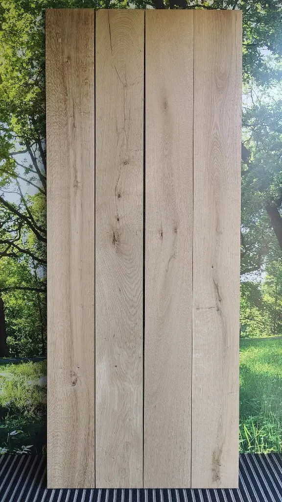 20x205 mm - Planche Chêne Rustique B - prérabotée